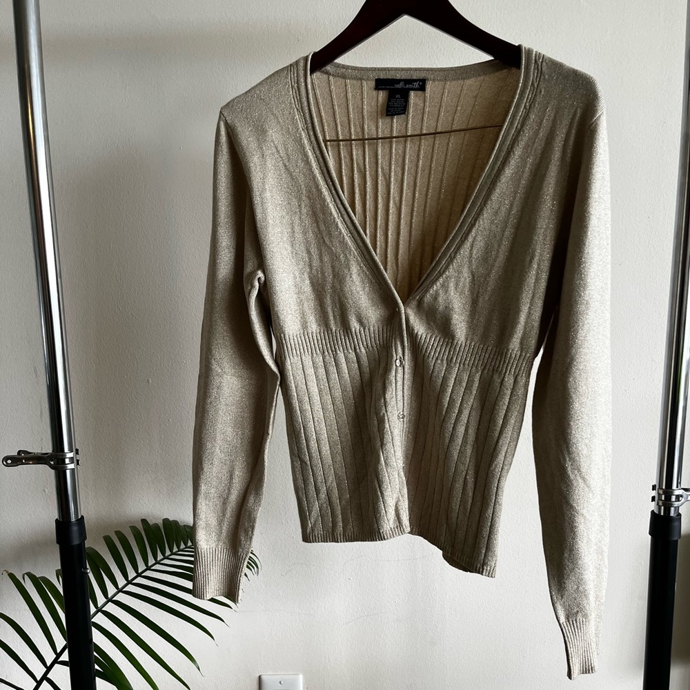 Cozy Grey Willie Smith Sweater